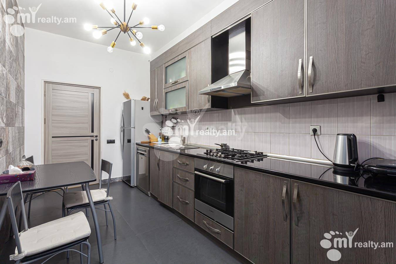 Купить 3 комнатную квартиру Царав Ахбюр ул., Аван Ереван, 155023