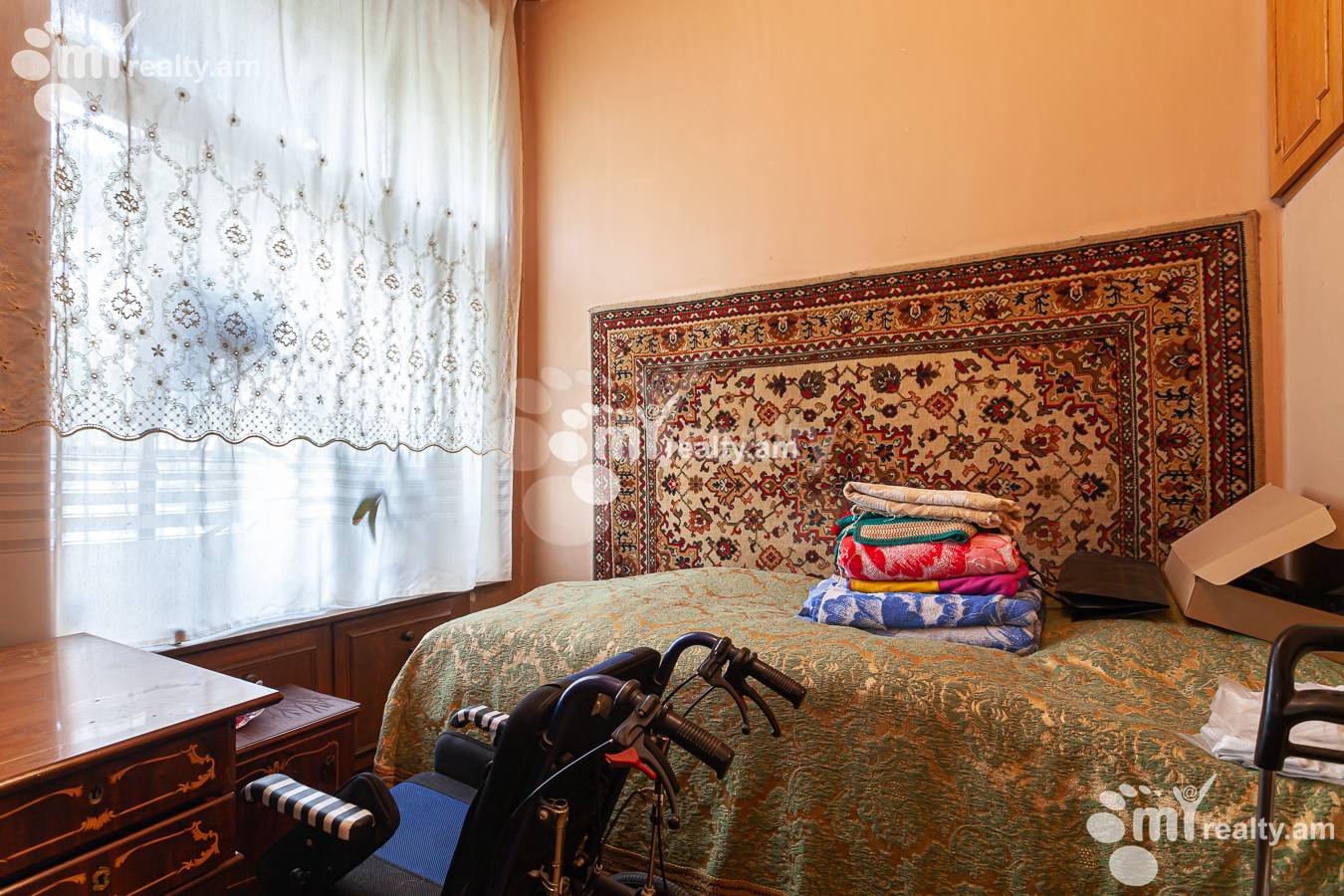 3 bedroom apartment for sale Abovyan St, Center Yerevan, 156141