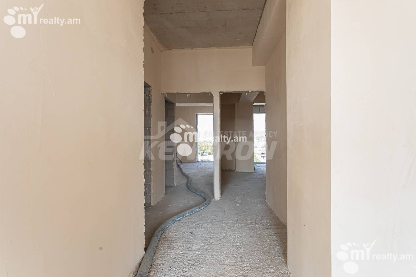 Купить 4 комнатную квартиру Севкареци Сако ул, Арабкир Ереван, 157061