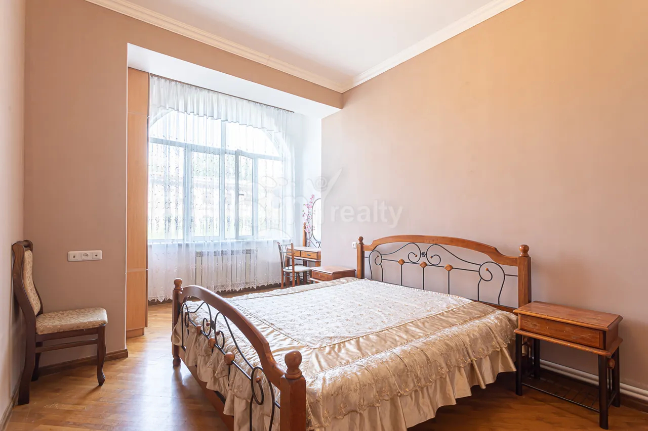 Купить 3 комнатную квартиру Киевян ул, Арабкир Ереван, 157468