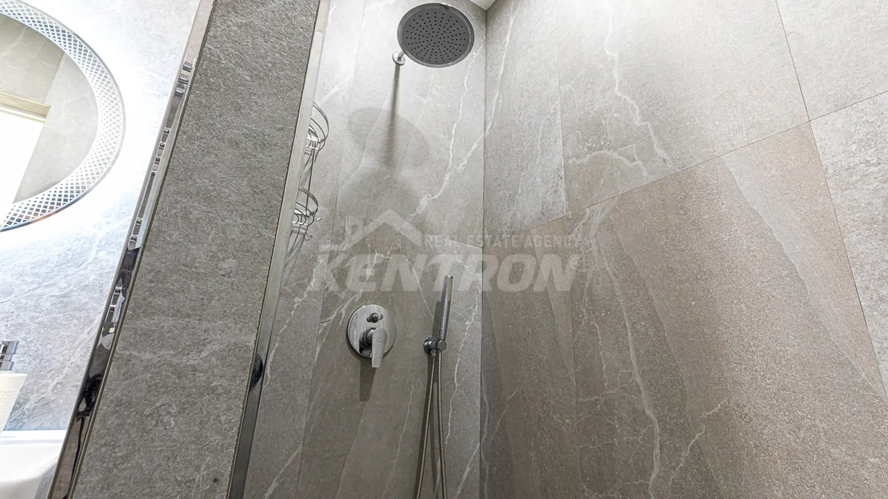 3 bedroom apartment for sale Aram St, Center Yerevan, 159471