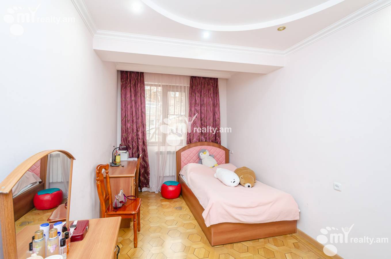 Купить 4 комнатную квартиру Орбели Ехбайрнери ул, Арабкир Ереван, 144146