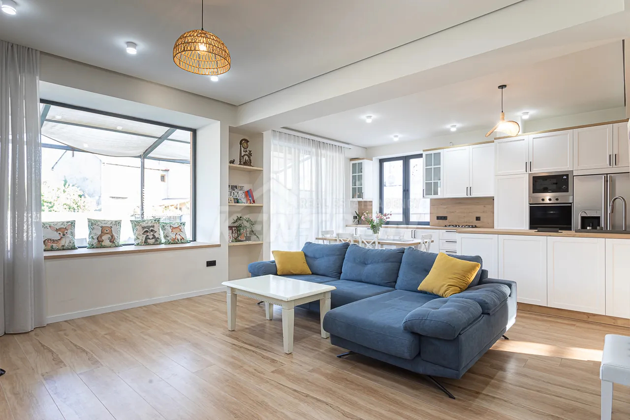 House for sale Paruyr Sevak dis., Avan Yerevan, 158077