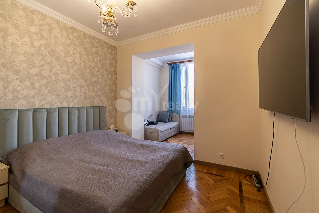 3 bedroom apartment for sale Hr.Kochar St, Arabkir Yerevan, 159110