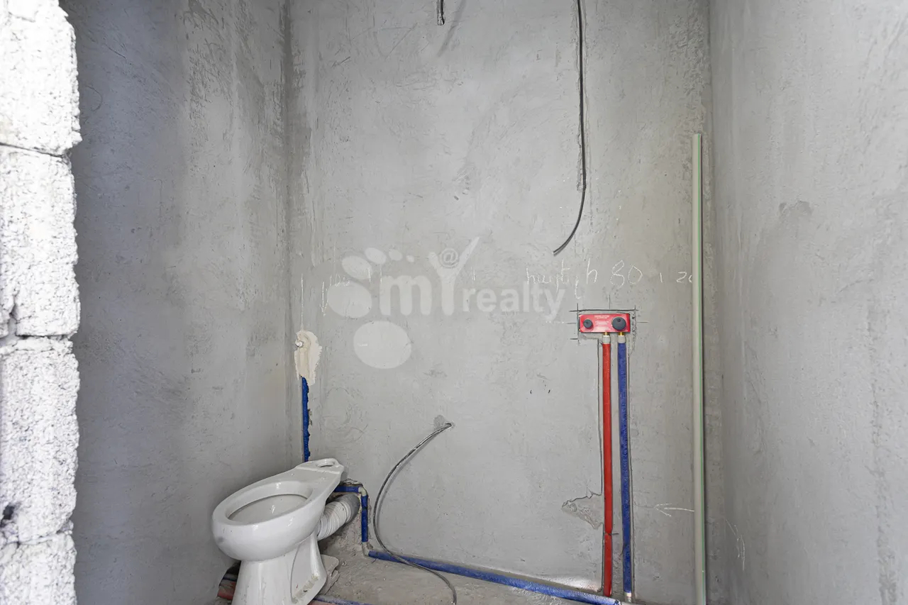 4 bedroom apartment for sale خیابان آخبیور سِروب, عربگیر ایروان, 157233