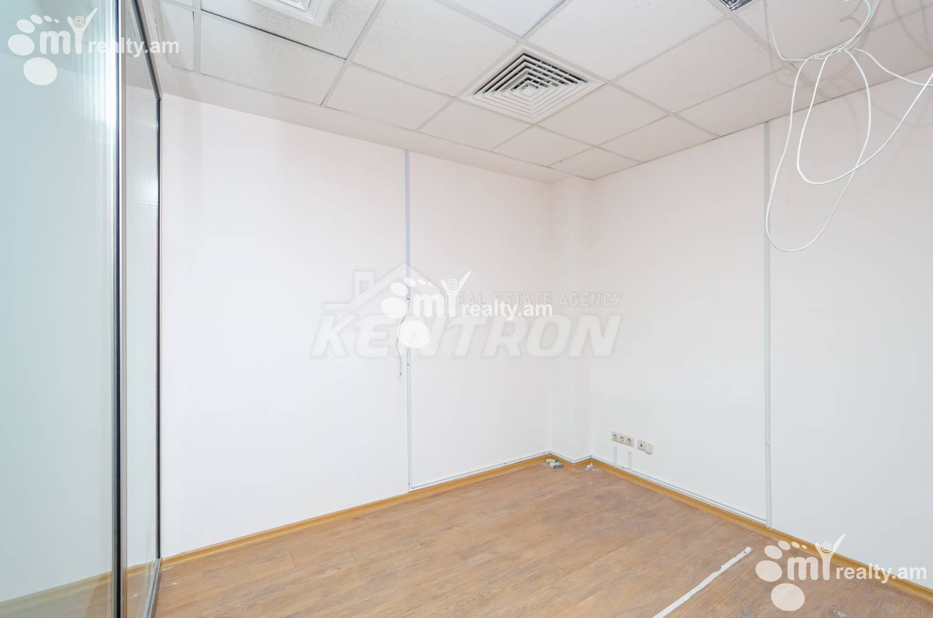 Снять коммерческoе помещение Г.Лусаворич ул, Центр Ереван, 153214
