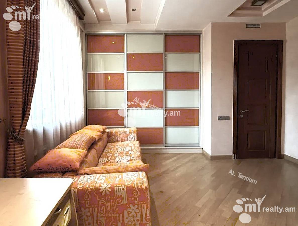 4 bedroom apartment for sale Tamanyan St, Center Yerevan, 156212