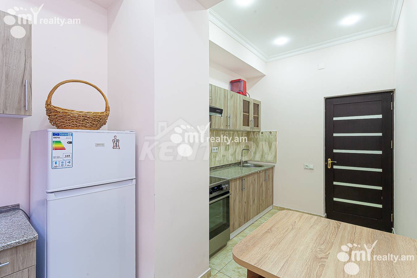 Купить 3 комнатную квартиру Адонц ул, Арабкир Ереван, 104777