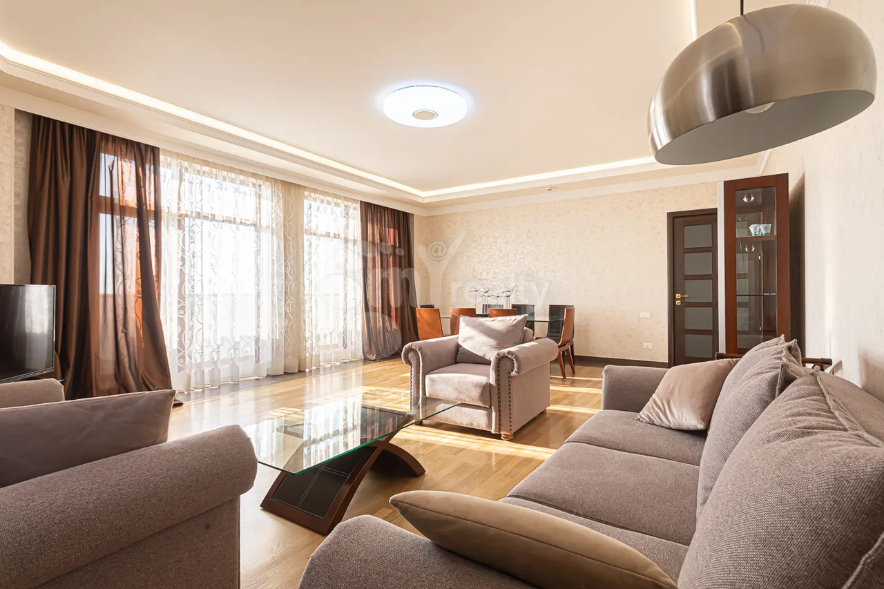 4 bedroom apartment for rent Baghramyan av(Arabkir), Arabkir Yerevan, 158372