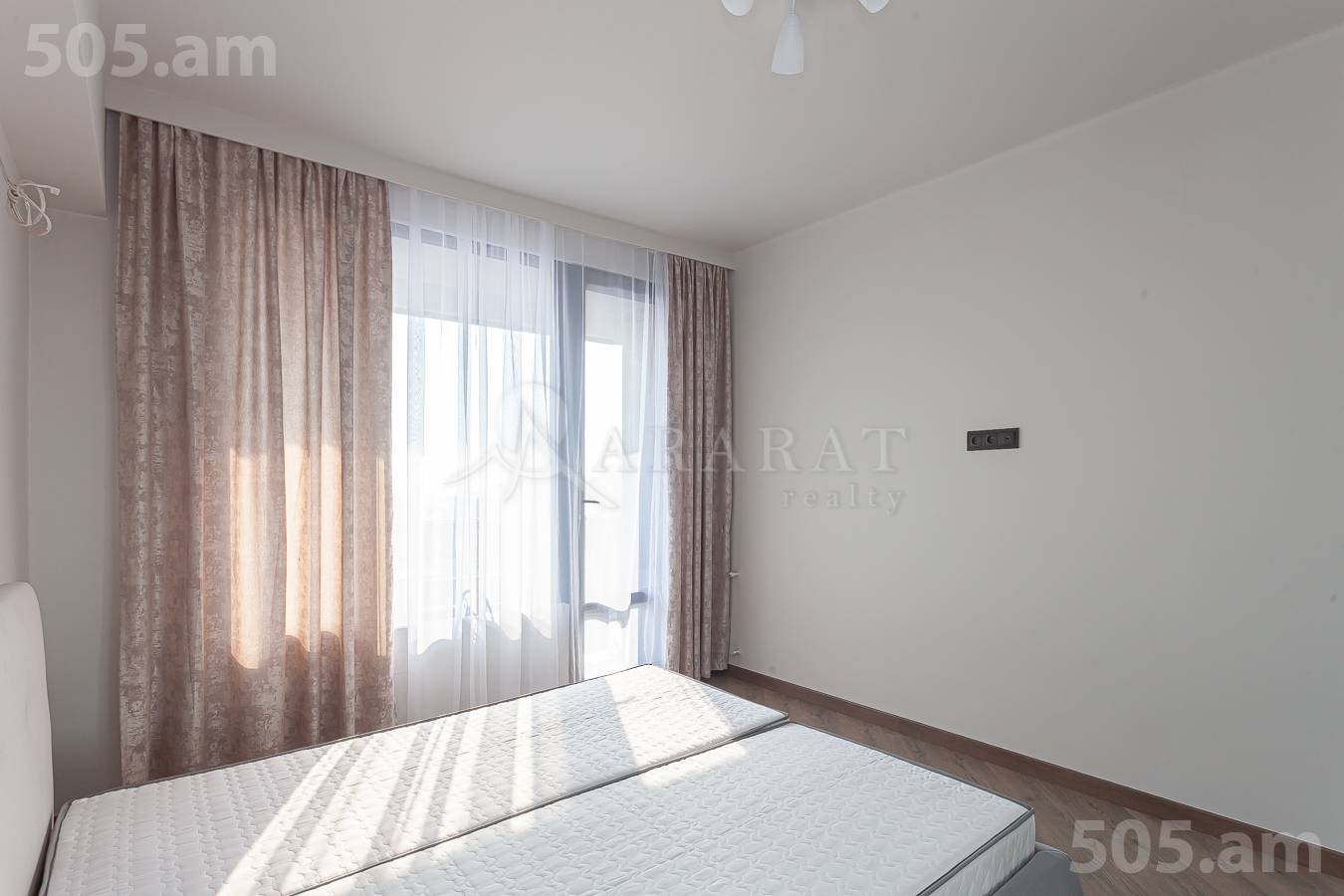 3 սենյականոց բնակարան  Տիգրան Մեծի պող, Կենտրոն Երևան, 150119