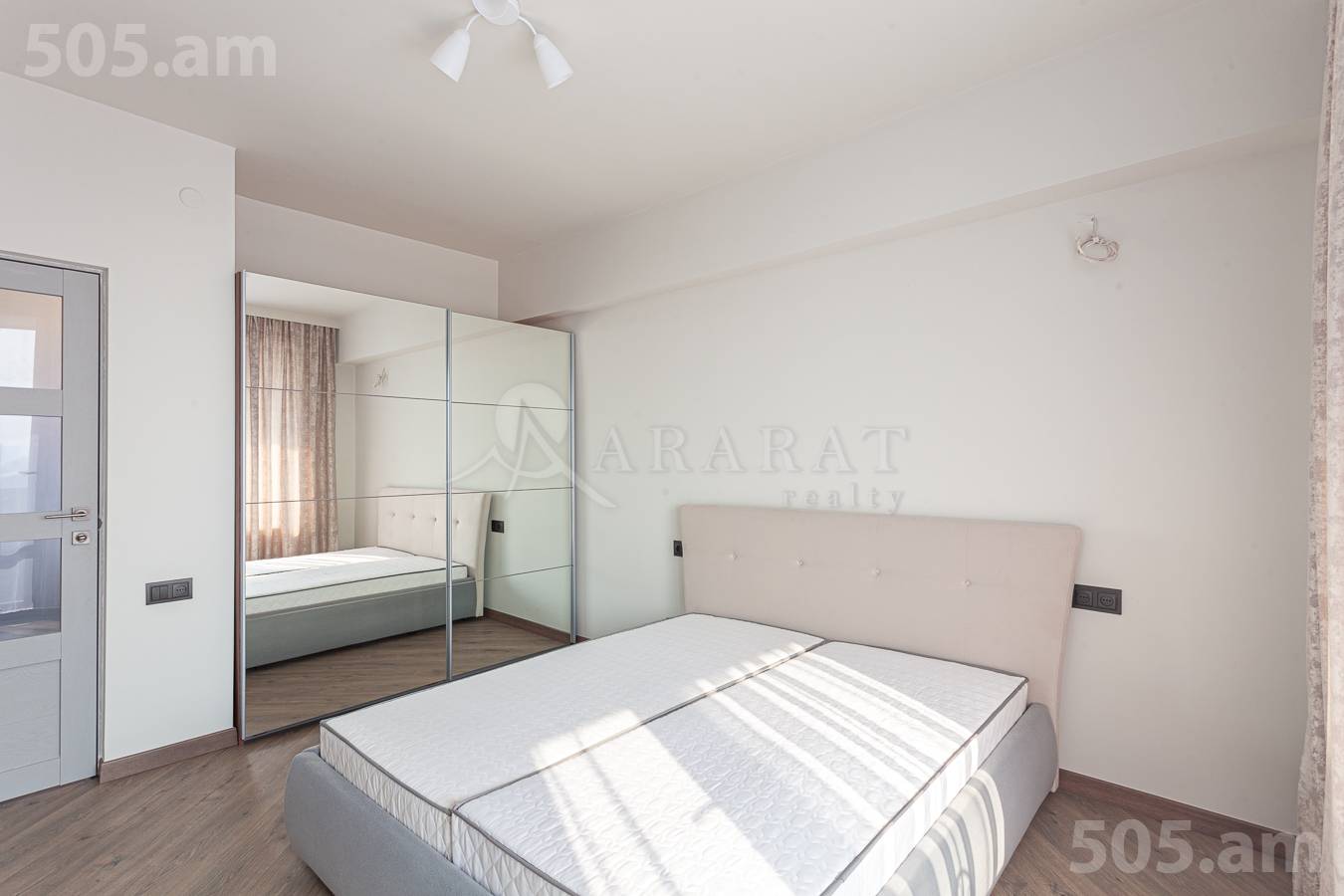 3 սենյականոց բնակարան  Տիգրան Մեծի պող, Կենտրոն Երևան, 150119