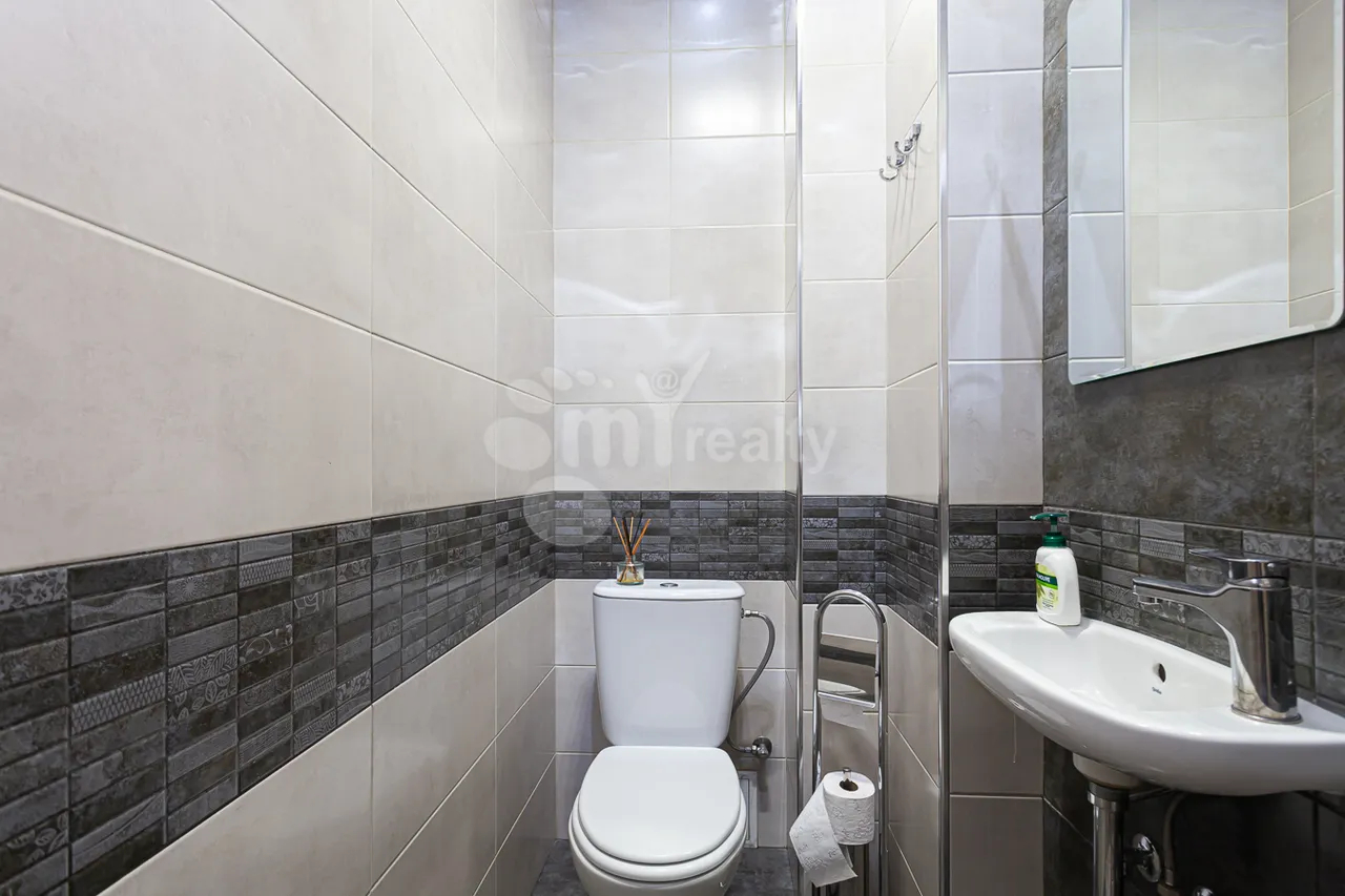 4 bedroom apartment for sale Ler. Kamsar St, Center Yerevan, 160740