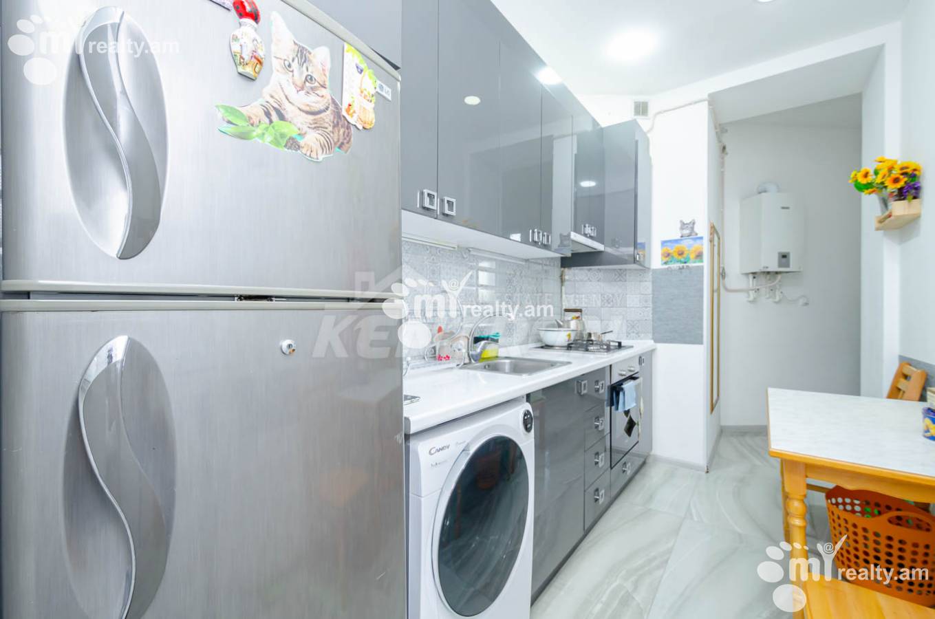 2 սենյականոց բնակարան  Մաշտոցի պող, Կենտրոն Երևան, 139986