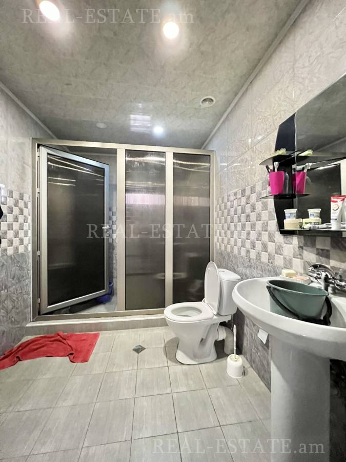 House for sale Bagrevand district, Nor Nork Yerevan, 124512