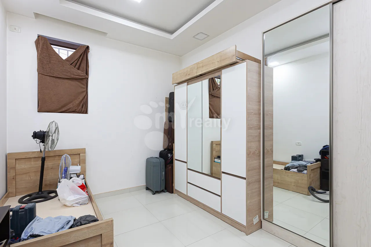 4 bedroom apartment for sale V.Vagharshyan St, Arabkir Yerevan, 161711