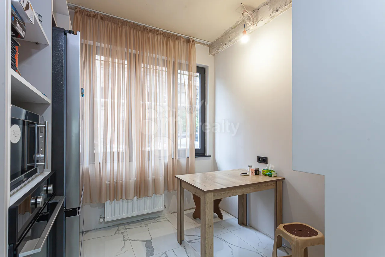 3 bedroom apartment for sale Aghbyur Serob St, Arabkir Yerevan, 160689