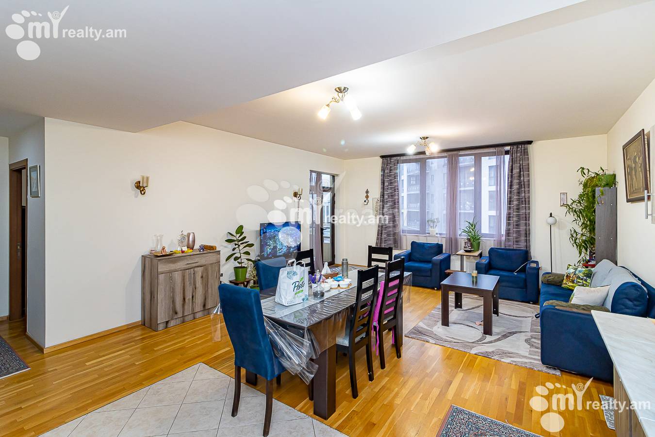 Купить 2 комнатную квартиру Антараин ул, Центр Ереван, 149086