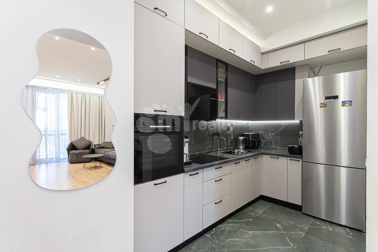 3 bedroom apartment for sale Rostom St, Center Yerevan, 161243