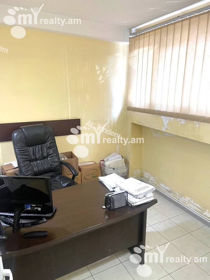 Կոմերցիոն տարածք  Ղազար Փարպեցու փող, Կենտրոն Երևան, 147137