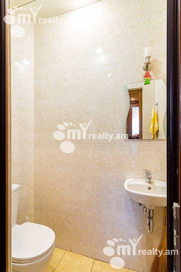 3 bedroom apartment for sale Kievyan St, Arabkir Yerevan, 153156