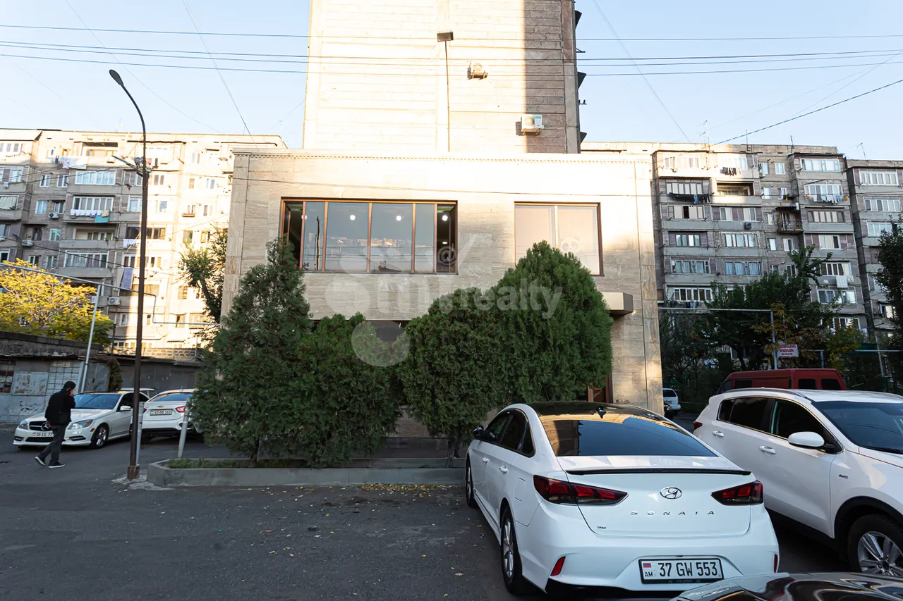 Commercial property for sale Hovnatan St, Malatia-Sebastia Yerevan, 157403