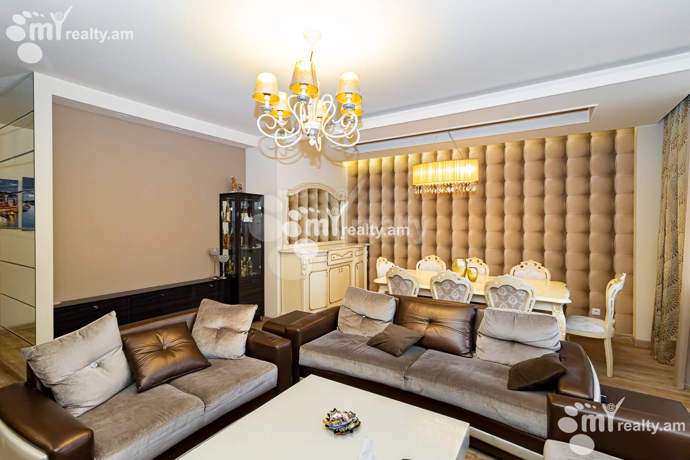 3 սենյականոց բնակարան  Ռոստոմի փող, Կենտրոն Երևան, 154385