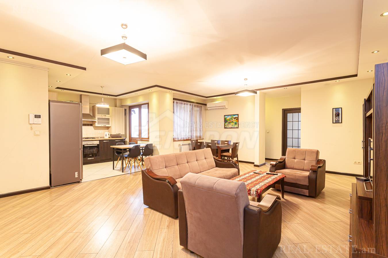 3 սենյականոց բնակարան  Կոմիտասի պող, Արաբկիր Երևան, 143995