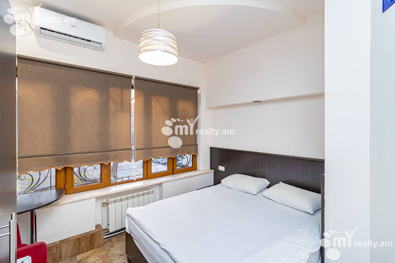 4 bedroom apartment for sale Hanrapetutyan St, Center Yerevan, 152037