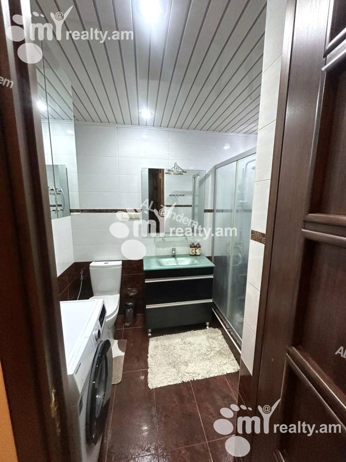 2 bedroom apartment for rent Baghramyan Ave (Kentron), Center Yerevan, 155228