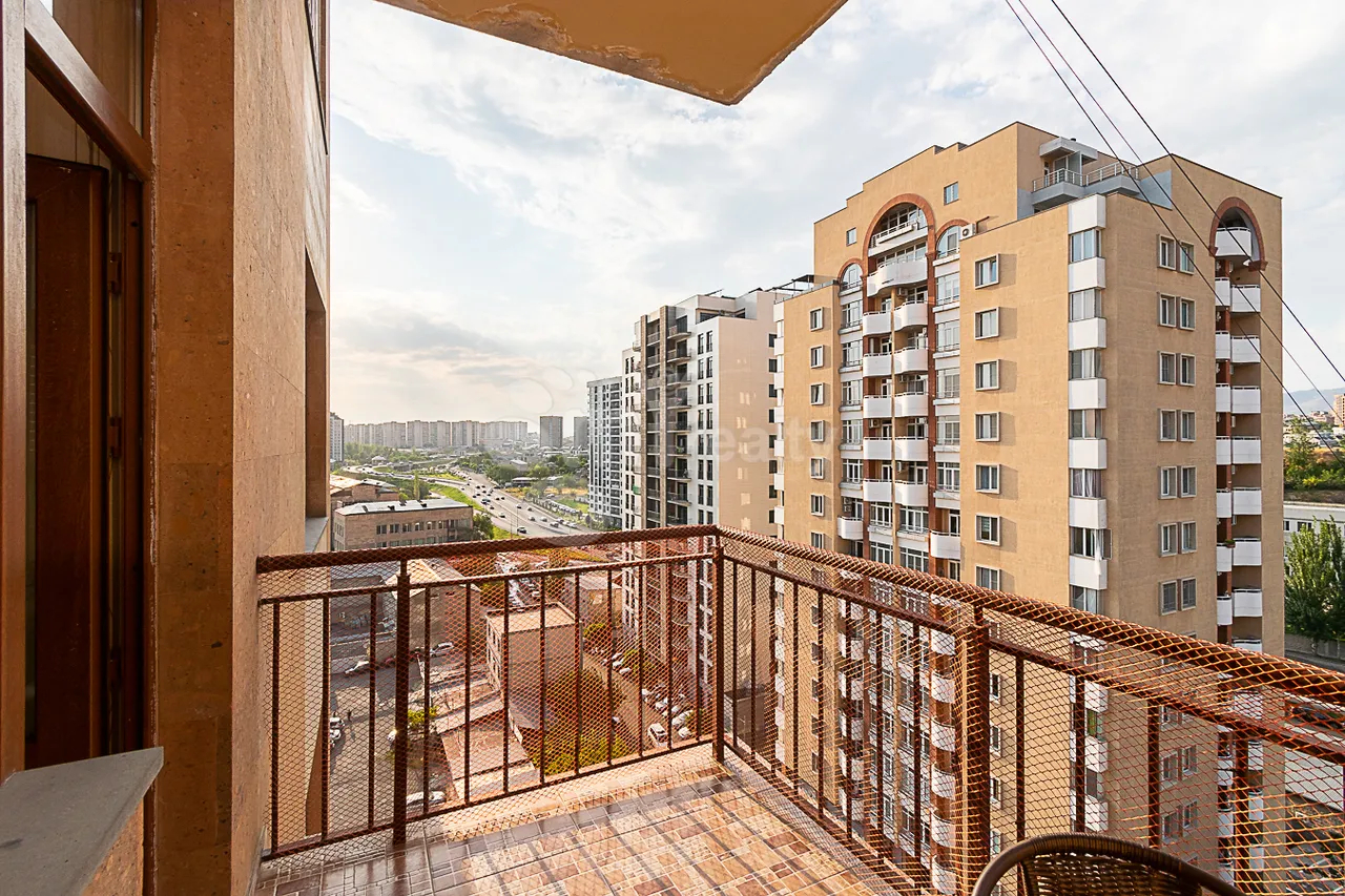 3 bedroom apartment for sale Mikoyan St, Davtachène Yerevan, 161446