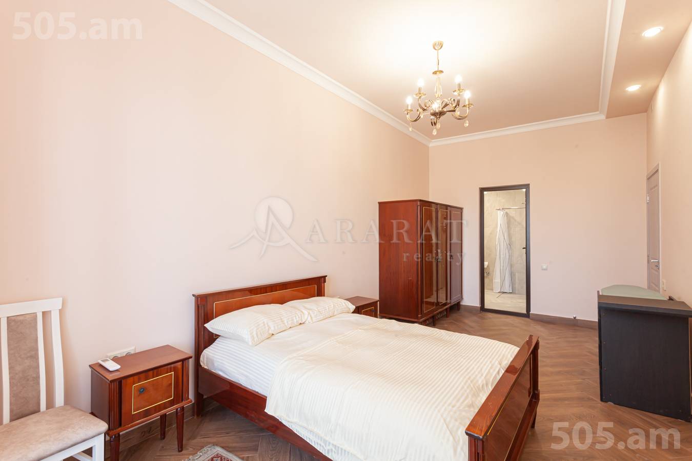 4 bedroom apartment for rent Rostom St, Center Yerevan, 149800