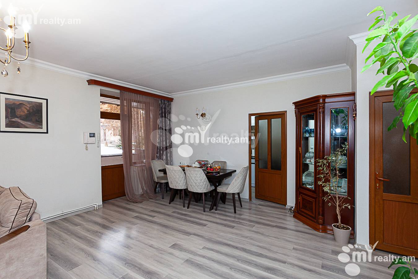4 bedroom apartment for sale محله ایساکیان, آوان ایروان, 146883