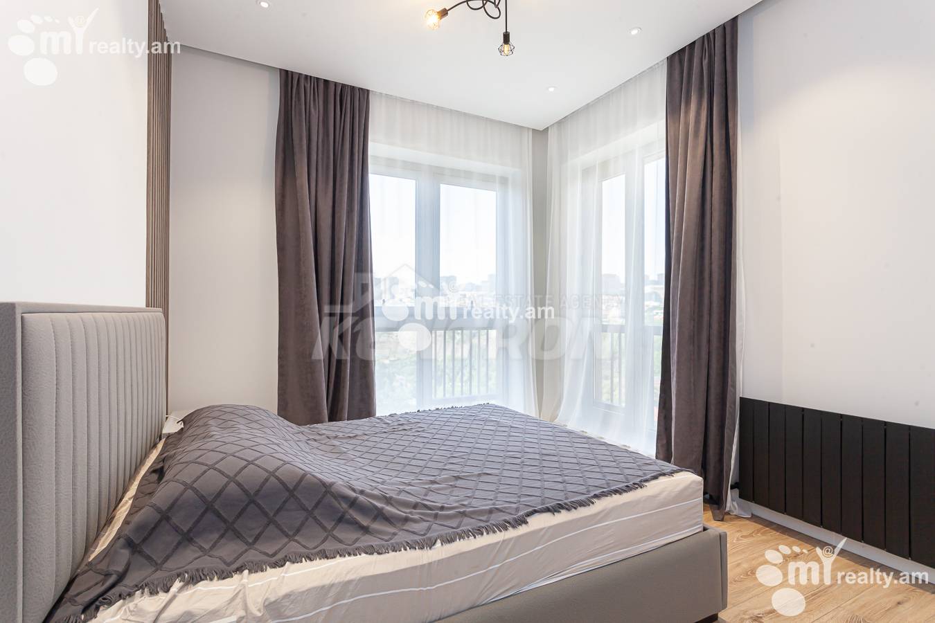 3 bedroom apartment for sale Paronyan St, Center Yerevan, 155916