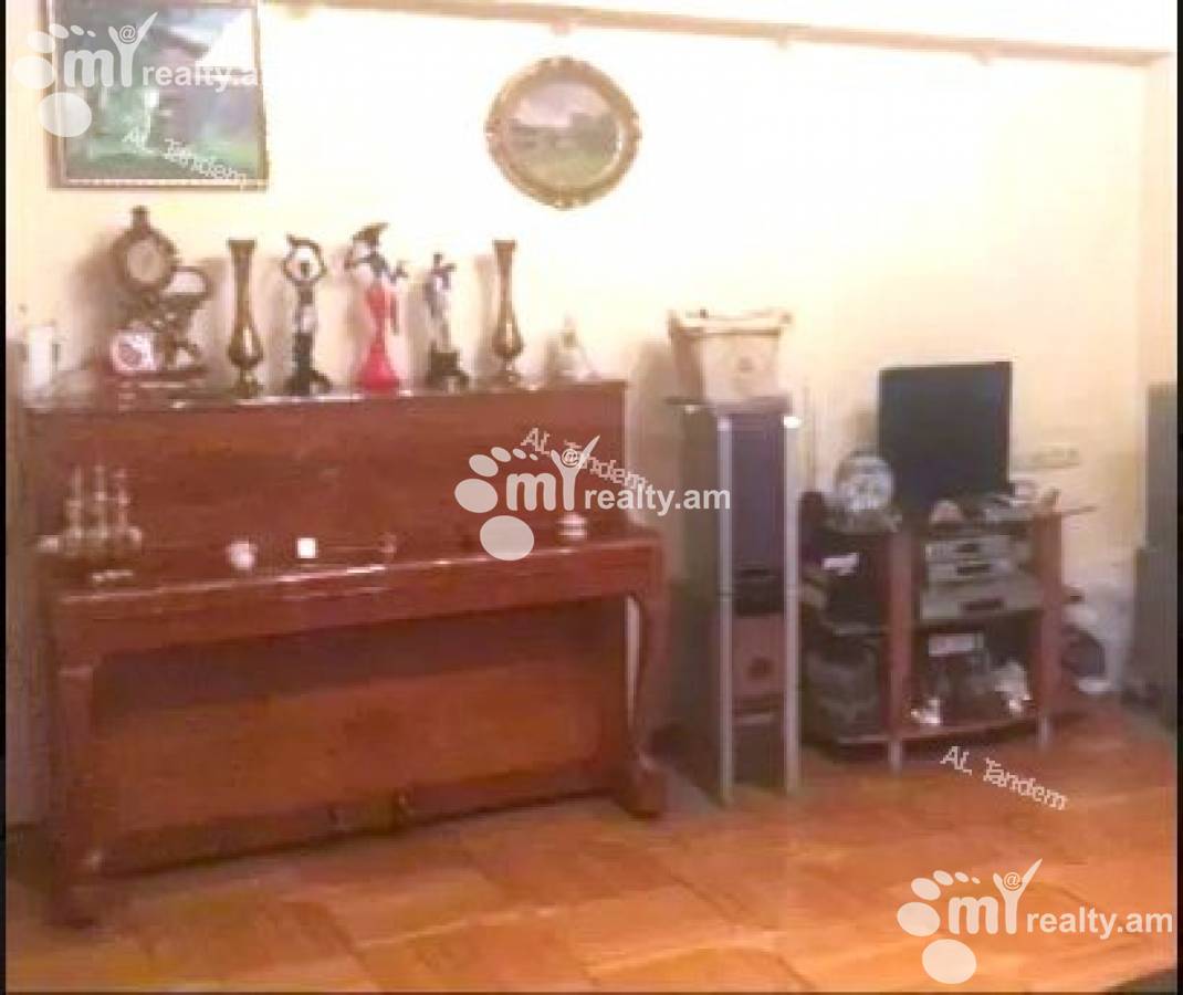 3 սենյականոց բնակարան  Սայաթ-Նովայի պող, Կենտրոն Երևան, 141287