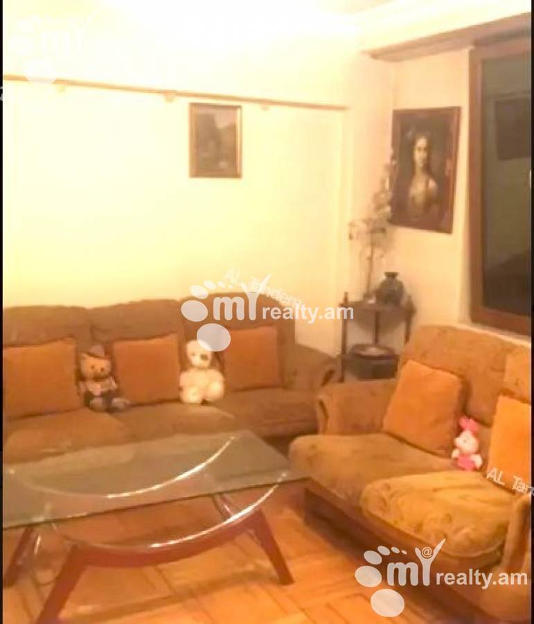 3 սենյականոց բնակարան  Սայաթ-Նովայի պող, Կենտրոն Երևան, 141287