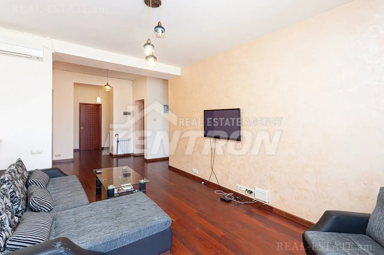3 bedroom apartment for rent Tamanyan St, Center Yerevan, 158975