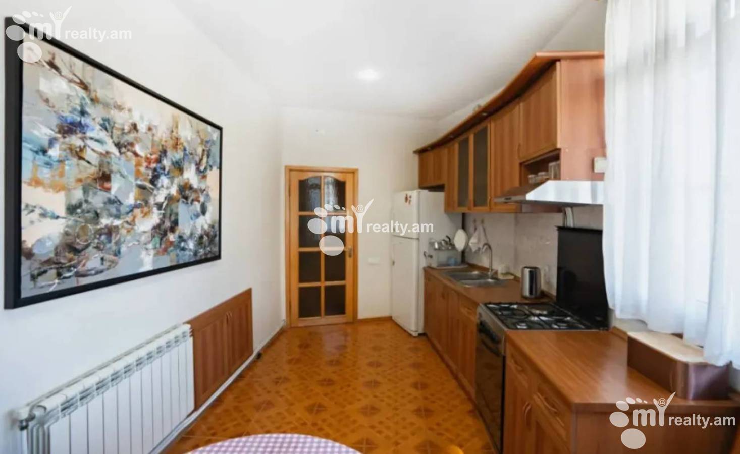 3 bedroom apartment for sale خیابان سایات نووآ, مرکز شهر ایروان, 154108