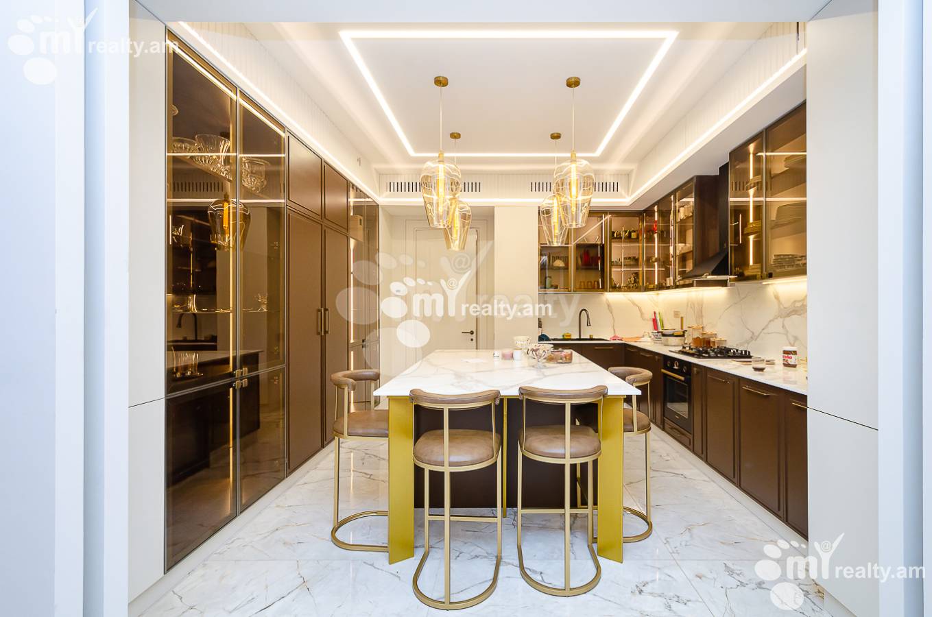 3 bedroom apartment for sale Aram St, Center Yerevan, 149923