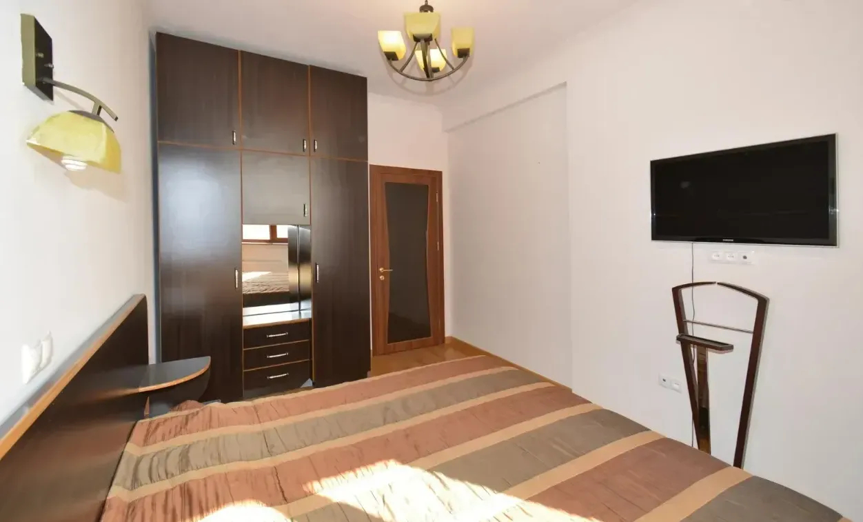 3 bedroom apartment for sale خیابان هامباردزومیان, عربگیر ایروان, 161889