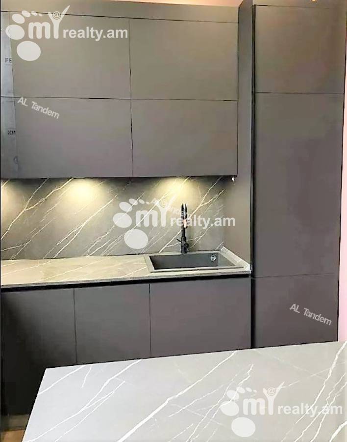 3 bedroom apartment for sale Mashtots Ave, Center Yerevan, 134405