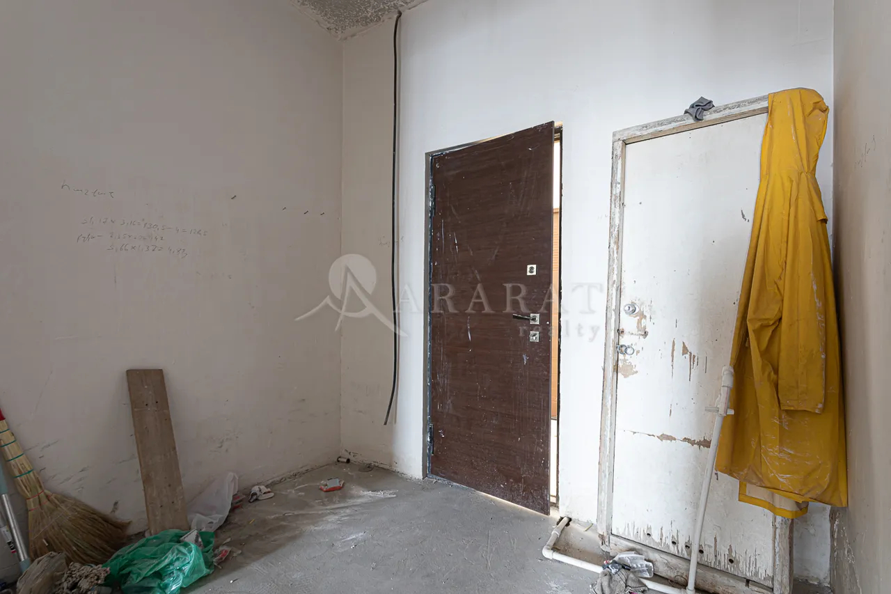 2 bedroom apartment for sale rue d'Aygestan 11, Center Yerevan, 157974