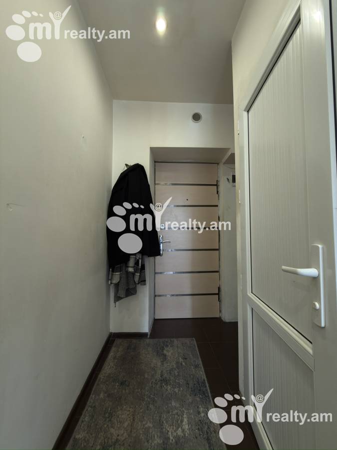 1 սենյականոց բնակարան  Հալաբյան փող, Աջափնյակ Երևան, 159878