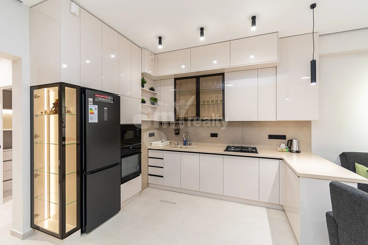 2 սենյականոց բնակարան վարձով Այգեստան 2րդ փող, Կենտրոն Երևան, 160023