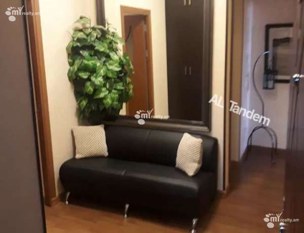 3-senyakanoc-bnakaran-vacharq-Yerevan-Arabkir