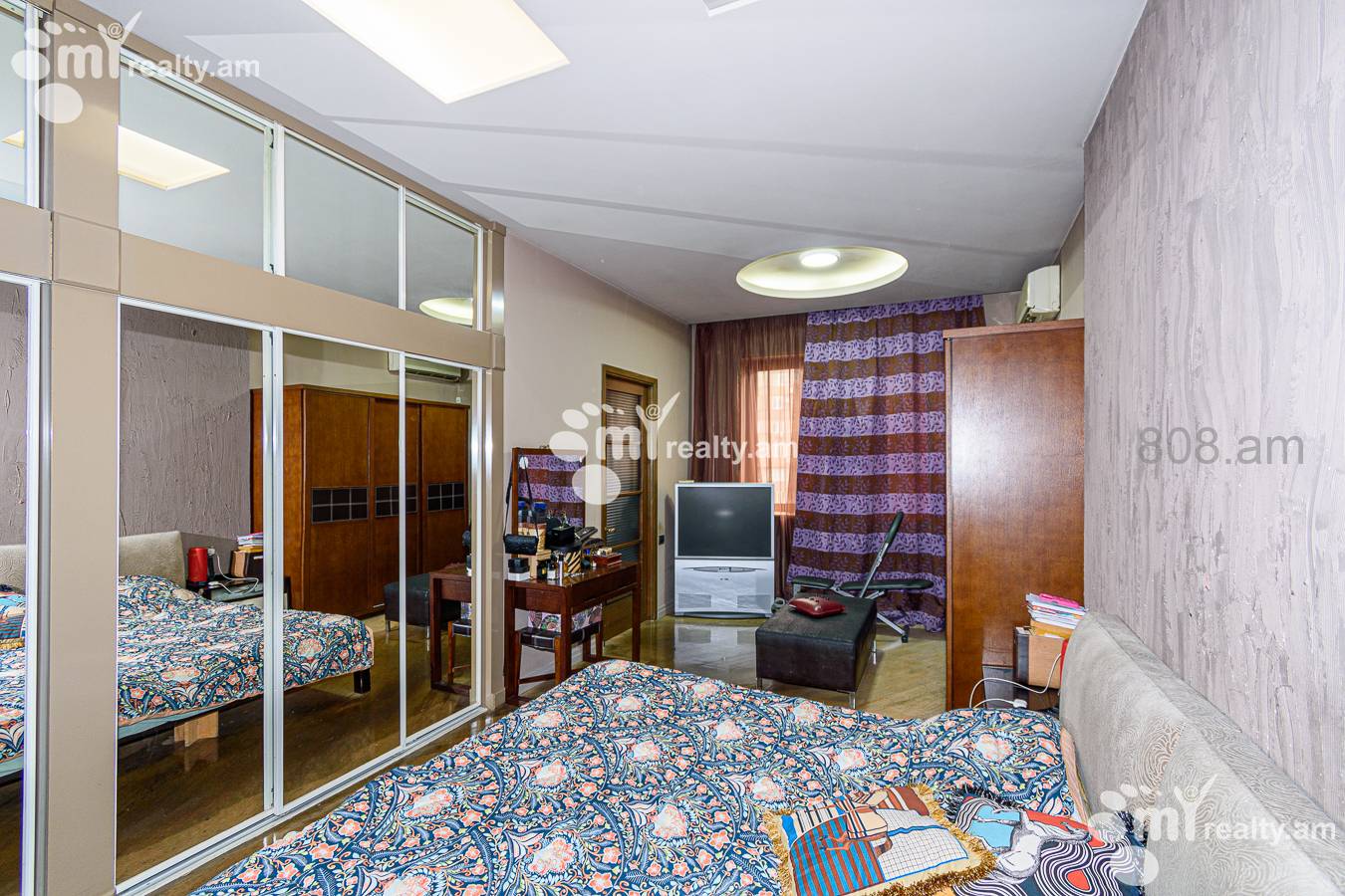 5 bedroom apartment for sale Hanrapetutyan St, Center Yerevan, 129367