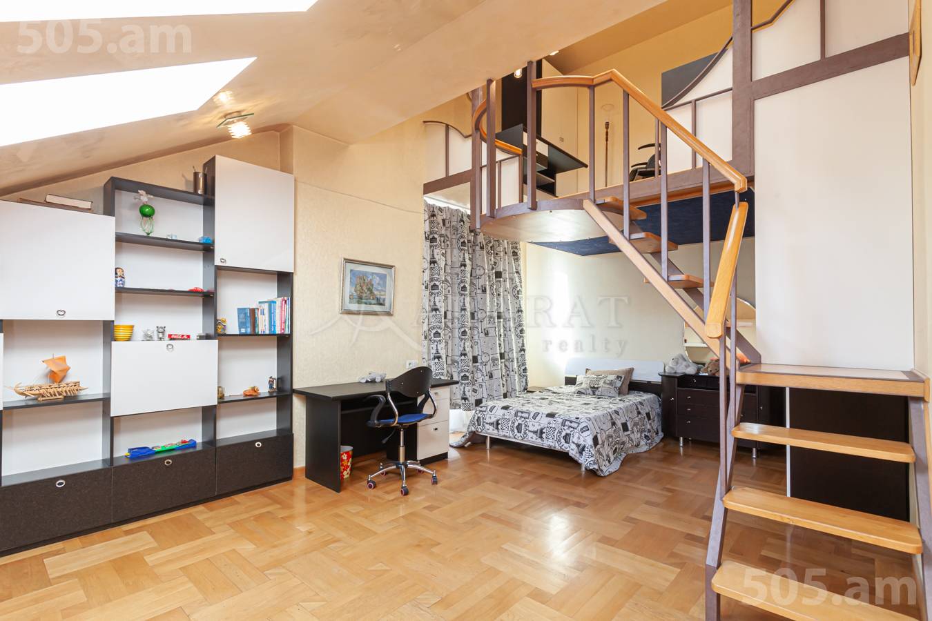 5 bedroom apartment for sale Amiryan St, Center Yerevan, 150344