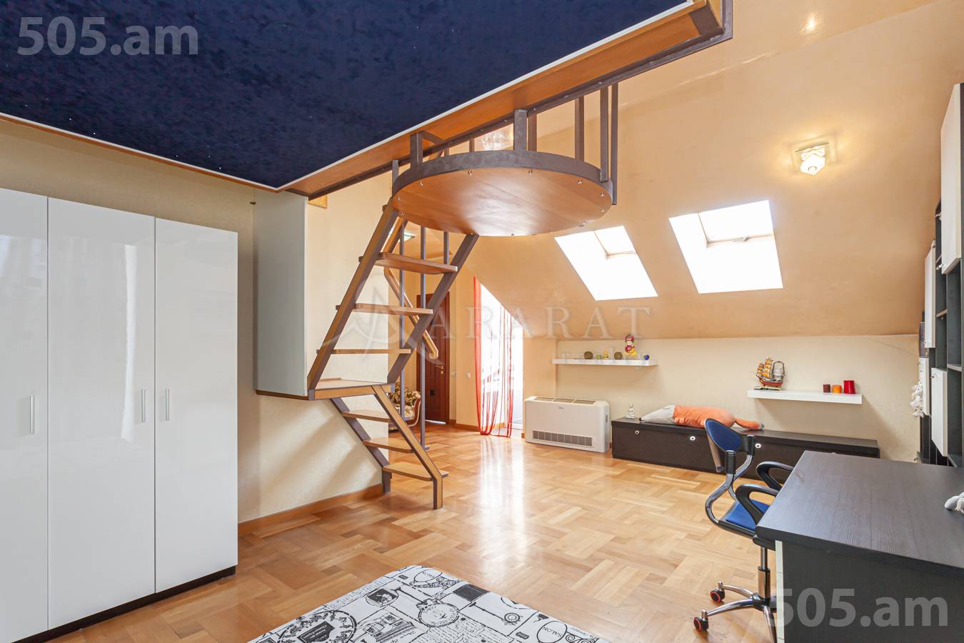 5 bedroom apartment for sale Amiryan St, Center Yerevan, 150344