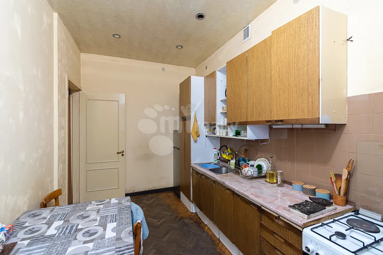 3 bedroom apartment for sale Tumanyan St, Center Yerevan, 160107