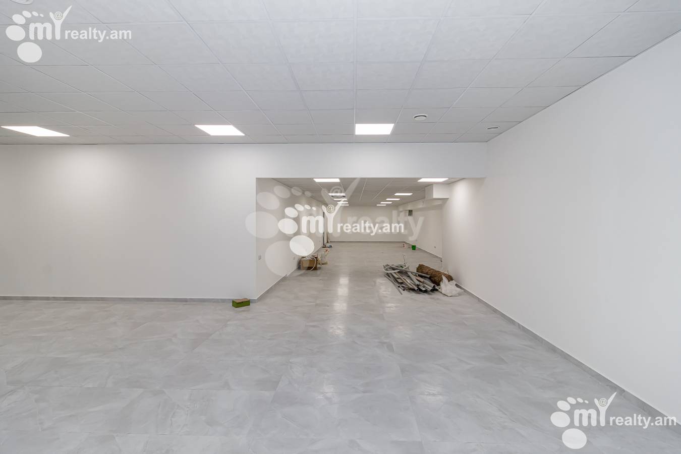Снять коммерческoе помещение В. Саргисян ул, Центр Ереван, 145687