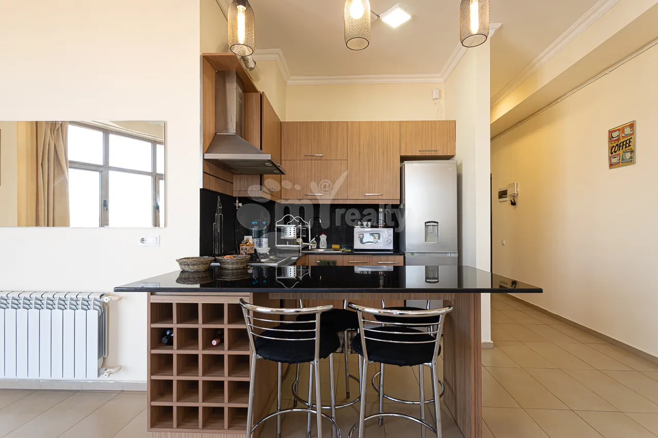 4 bedroom apartment for sale خیابان آنتارایین, مرکز شهر ایروان, 157846